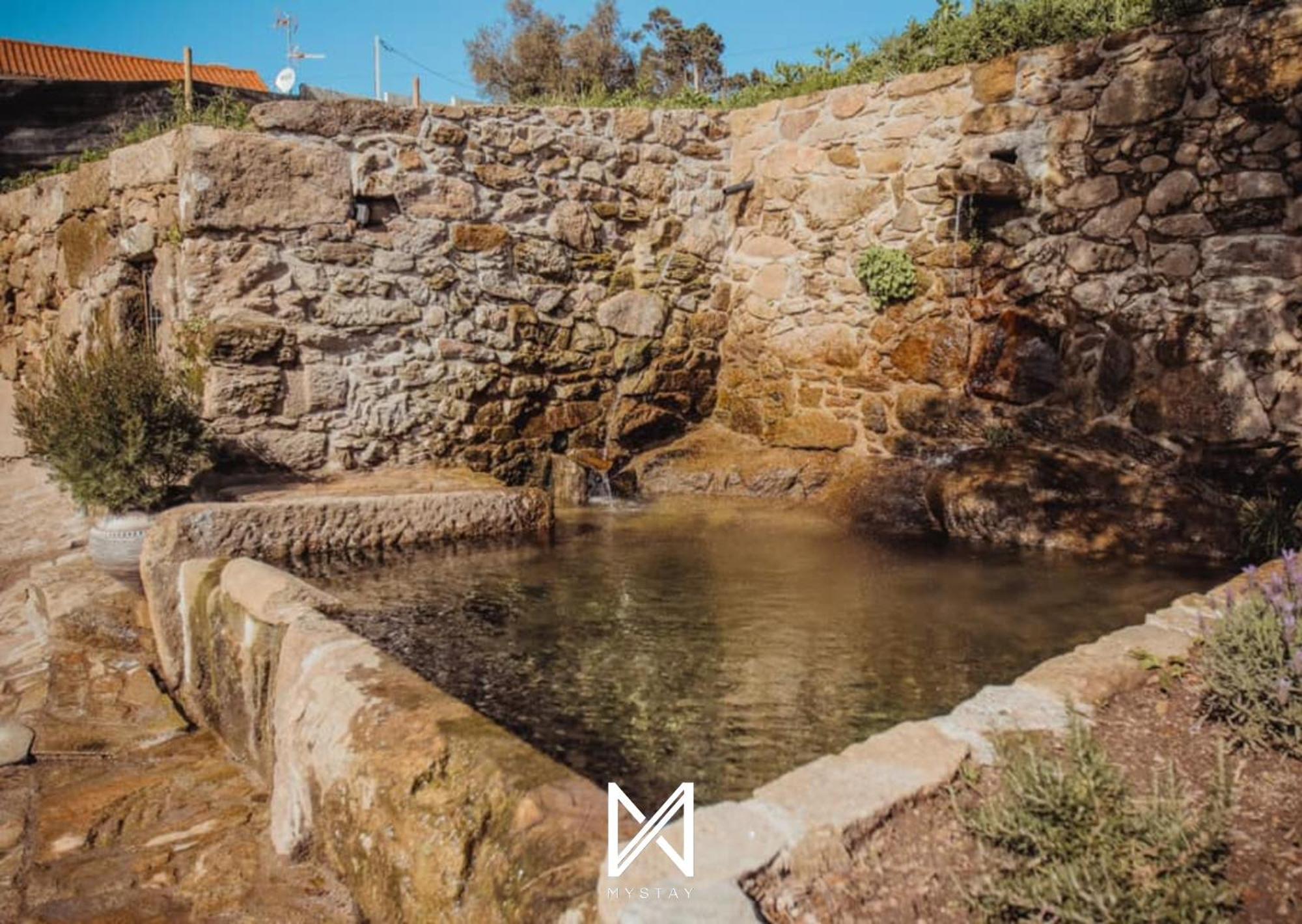 Bungalow acolhedor com piscina em Valença by MyStay Exterior foto